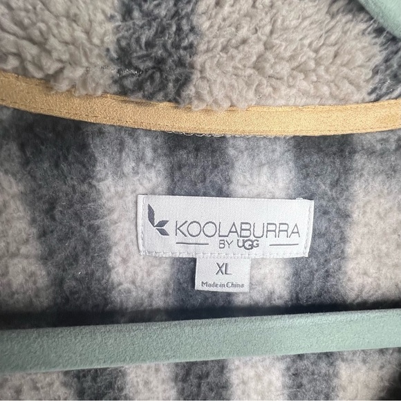 Koolaburra Fleece Quarter Zip Pullover - Picture 2 of 5